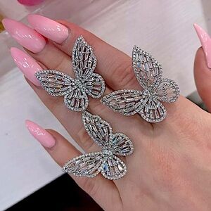 WHITE GOLD PLATED ZIRCON BUTTERFLY RING